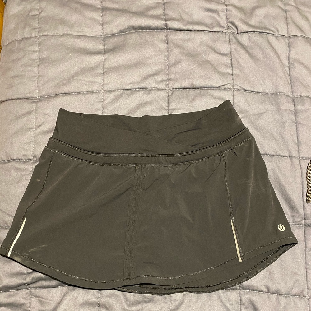 LULULEMON sport skirt